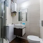 شقة Glogowska Comfort By Bookinghost