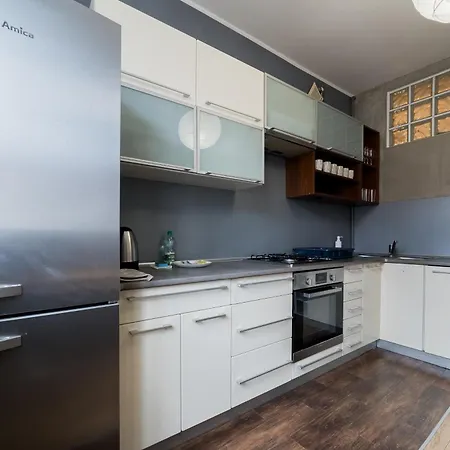 Glogowska Comfort By Bookinghost *